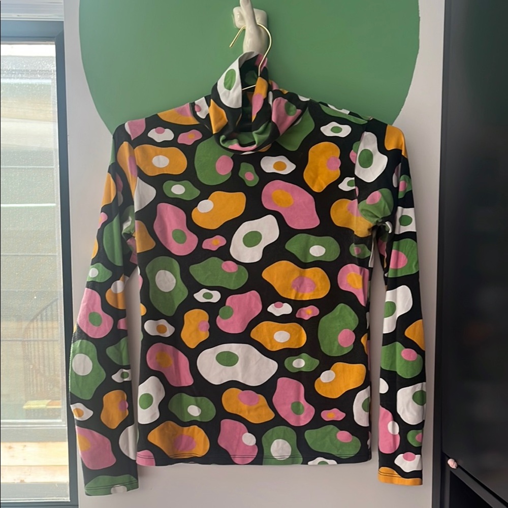 Nooworks egg Turtleneck Top